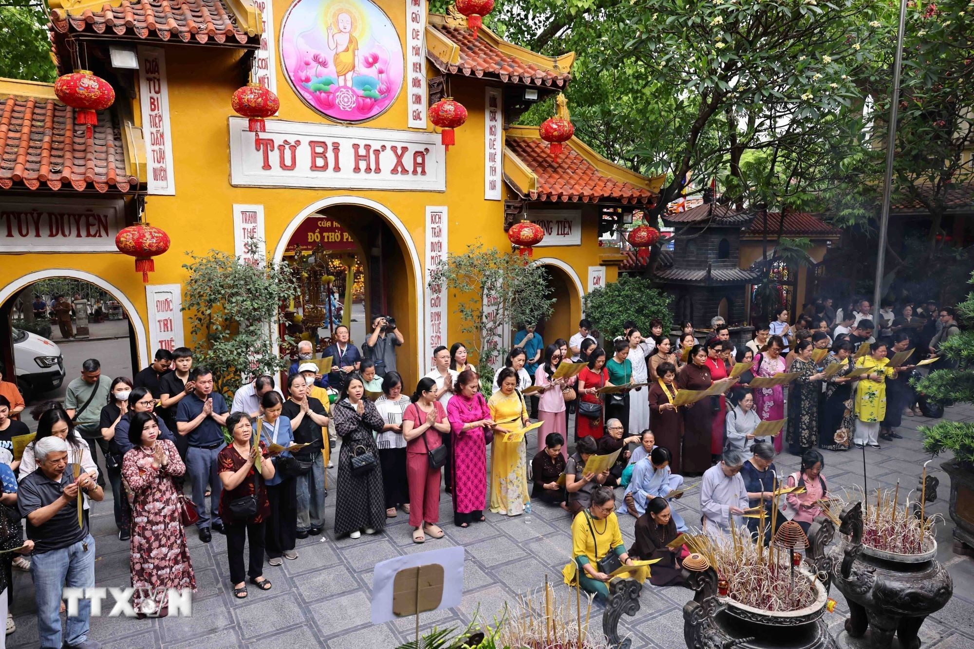 Đông đảo Phật tử tham dự Đại lễ Phật đản phật lịch 2569 - Dương lịch 2025. (Ảnh: Minh Đức/TTXVN)