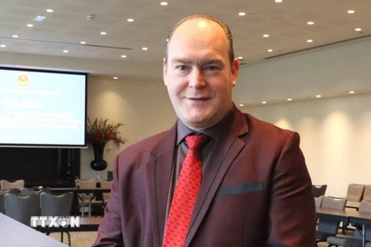 Ông Eric Van Vaerenbergh, chuyên gia năng lượng và giảng viên Trường Cao đẳng Kỹ nghệ Brussels (ECAM). (Ảnh: TTXVN phát)