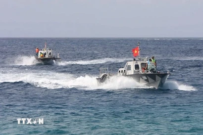 Trực tuần tra làm nhiệm vụ trên khu vực biển Đông của Lữ đoàn 146, Vùng 4 Hải quân trong những ngày Đại hội Đảng XIV diễn ra. (Ảnh: TTXVN phát)