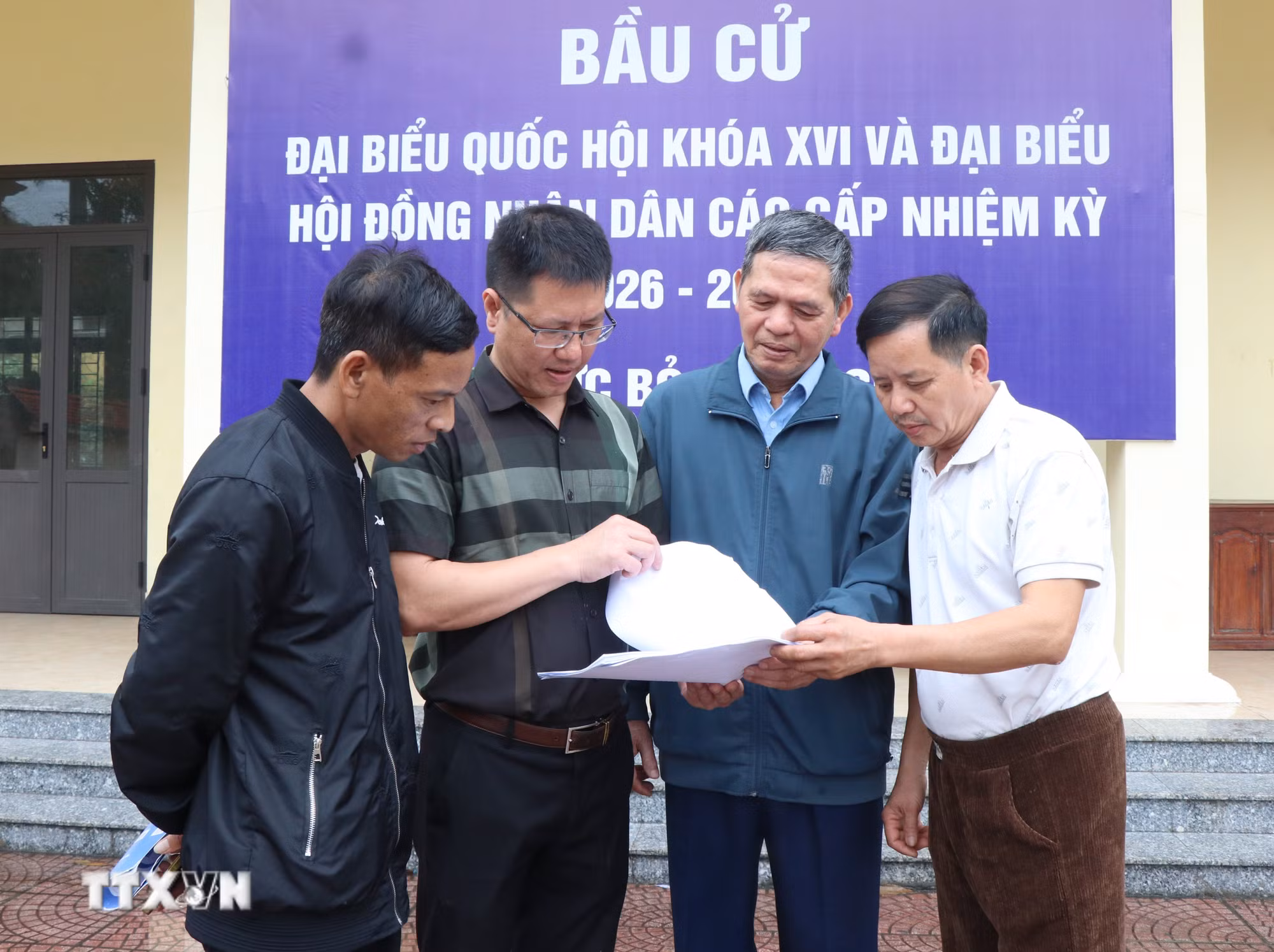 ttxvn-bau-cu-quoc-hoi-va-hdnd-cac-cap-bac-ninh-tich-cuc-chuan-bi-cho-ngay-bau-cu-8618089-2.jpg