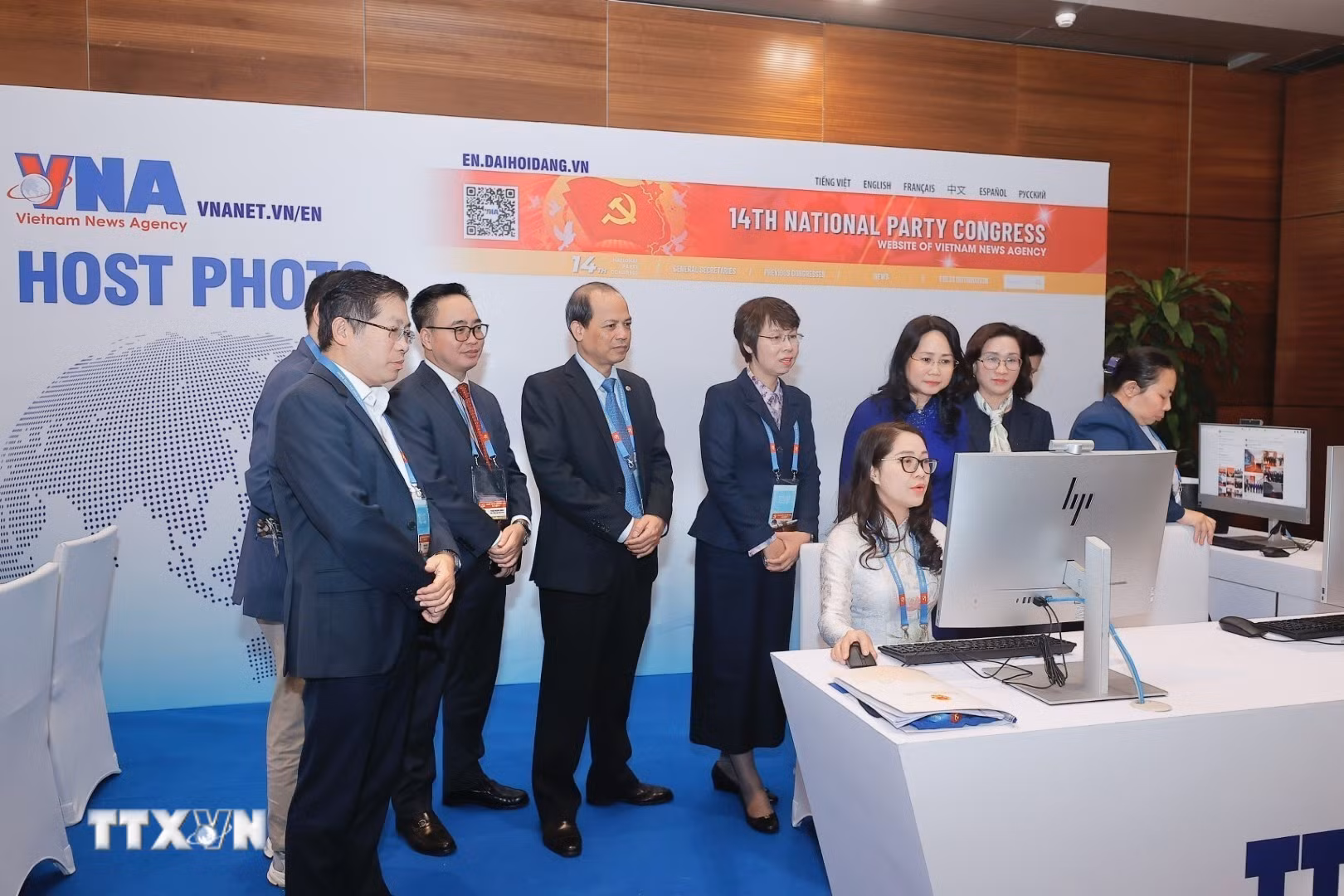 ttxvn-khai-truong-trung-tam-bao-chi-dai-hoi-xiv-cua-dang-8529838-3.jpg