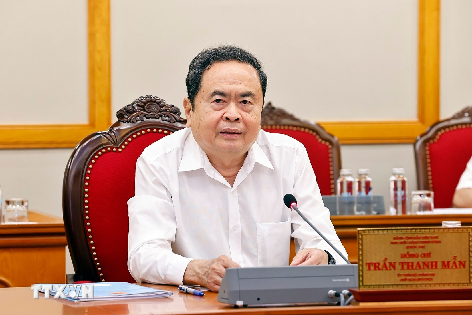 ttxvn-chu-tich-quoc-hoi-chu-tri-lam-viec-voi-ban-thuong-vu-tinh-uy-lai-chau-8256480-5.jpg