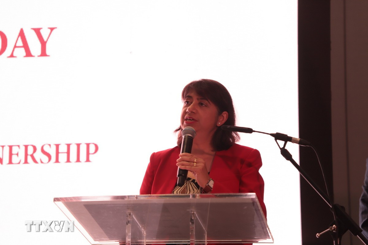 Bà Seema Malhotra phát biểu tại Lễ kỷ niệm. (Ảnh: Hữu Tiến/TTXVN) ttxvn-dai-su-quan-viet-nam-tai-anh-to-chuc-le-ky-niem-quoc-khanh-29-8279459.jpg
