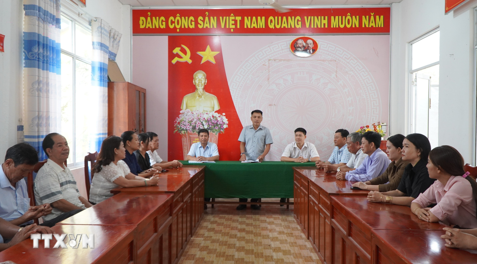 ttxvn-bau-cu-quoc-hoi-va-hdnd-cac-xa-phuong-bien-gioi-dong-thap-chuan-bi-cong-tac-bau-cu-8610030-3.jpg