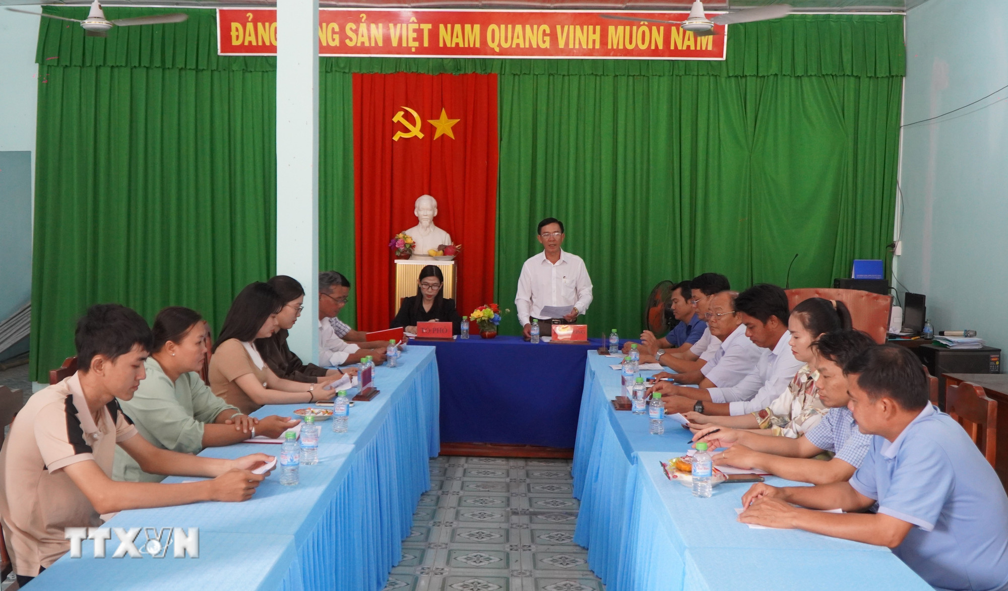 ttxvn-bau-cu-quoc-hoi-va-hdnd-cac-xa-phuong-bien-gioi-dong-thap-chuan-bi-cong-tac-bau-cu-8610030-1.jpg