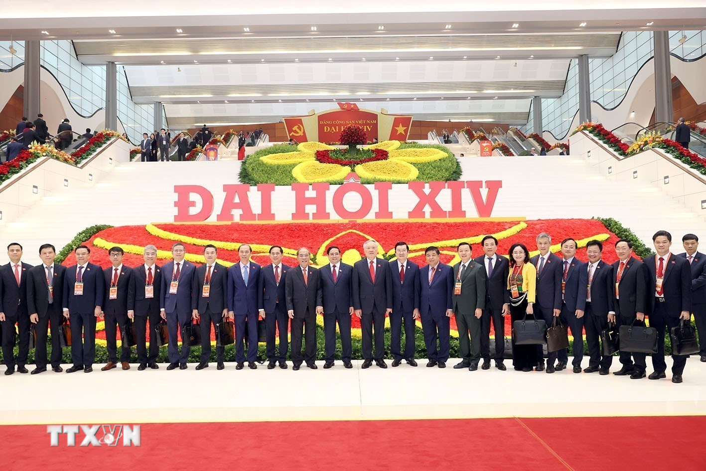 ttxvn-khai-mac-dai-hoi-xiv-cua-dang-8540061-1.jpg
