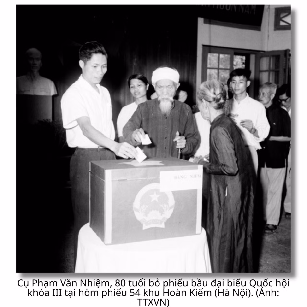 quoc-hoi-khoa-iii-10-372.jpg