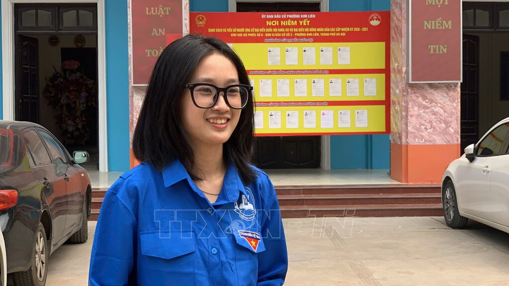 Bạn Bùi Thị Huyền Trang, 18 tuổi, sinh viên năm nhất ngành Ngôn ngữ Anh, trường Đại học Công Đoàn Hà Nội