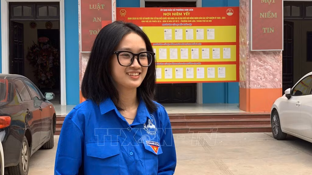 Bạn Bùi Thị Huyền Trang, 18 tuổi, sinh viên năm nhất ngành Ngôn ngữ Anh, trường Đại học Công Đoàn Hà Nội