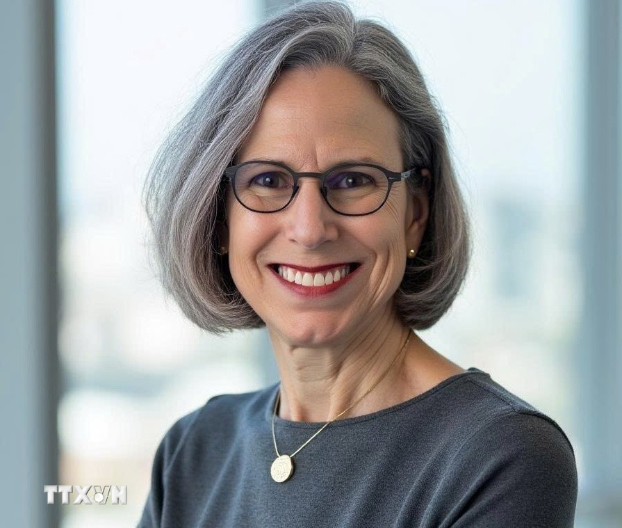 Bà Piper Campbell, Chủ nhiệm sáng lập Khoa Chính sách Đối ngoại và An ninh Toàn cầu, Trường Quan hệ Quốc tế thuộc Đại học Mỹ (American University). (Ảnh: TTXVN phát)