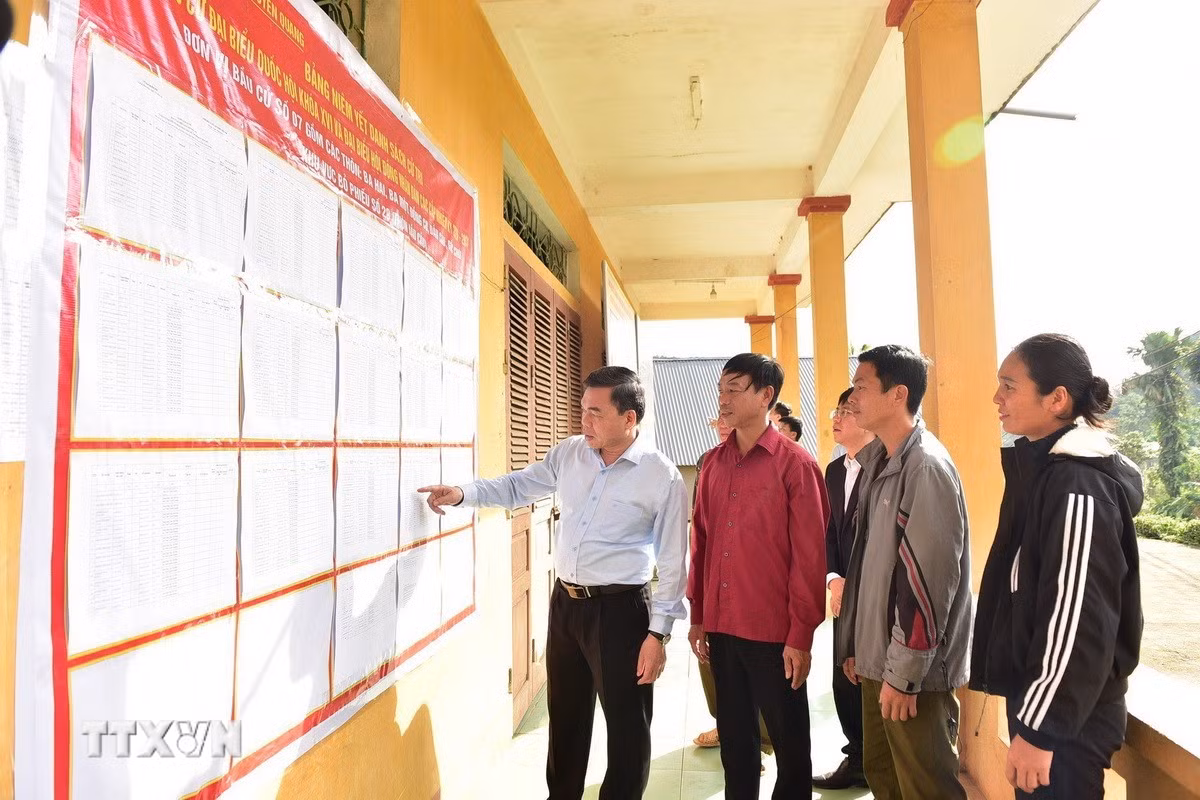ttxvn-tuyen-quang-bau-cu.jpg