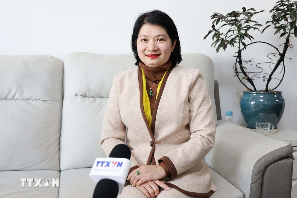 Tiến sỹ Phạm Thị Thanh Loan trả lời phỏng vấn phóng viên TTXVN tại Trung Quốc. (Ảnh: Công Tuyên/TTXVN)
