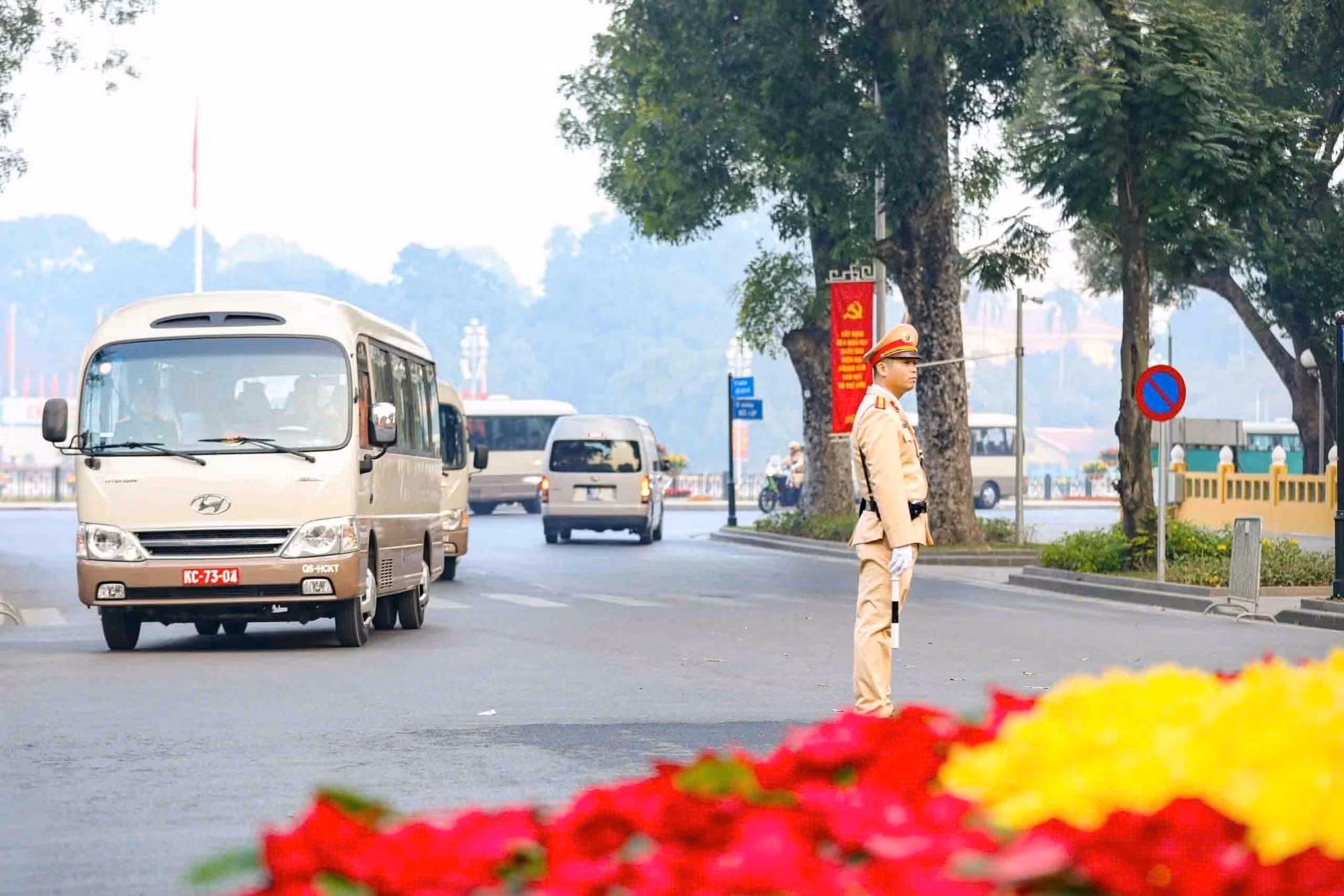 vna-potal-cong-an-ha-noi-dien-tap-phuong-an-dan-doan-xep-xe-phuc-vu-dai-hoi-xiv-cua-dang-8529041.jpg
