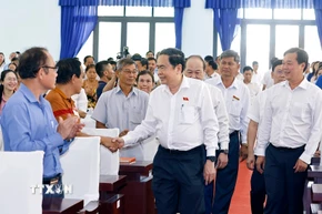 Chủ tịch Quốc hội Trần Thanh Mẫn tiếp xúc cử tri tại xã Tân An Hội, Thành phố Hồ Chí Minh. (Ảnh: Doãn Tấn/TTXVN)
