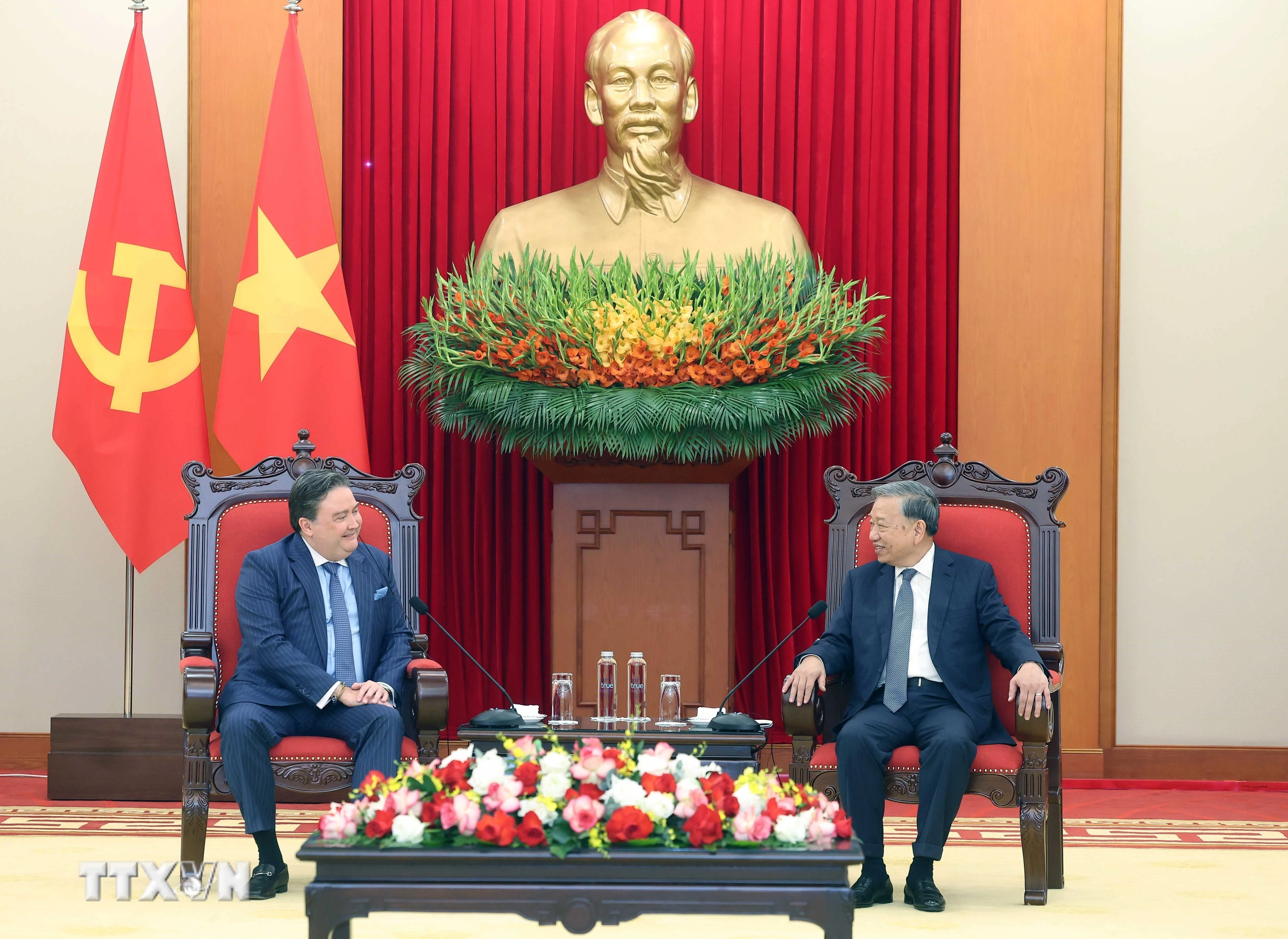 Tổng Bí thư Tô Lâm tiếp Đại sứ Hoa Kỳ Marc Knapper. (Ảnh: Thống Nhất/TTXVN)