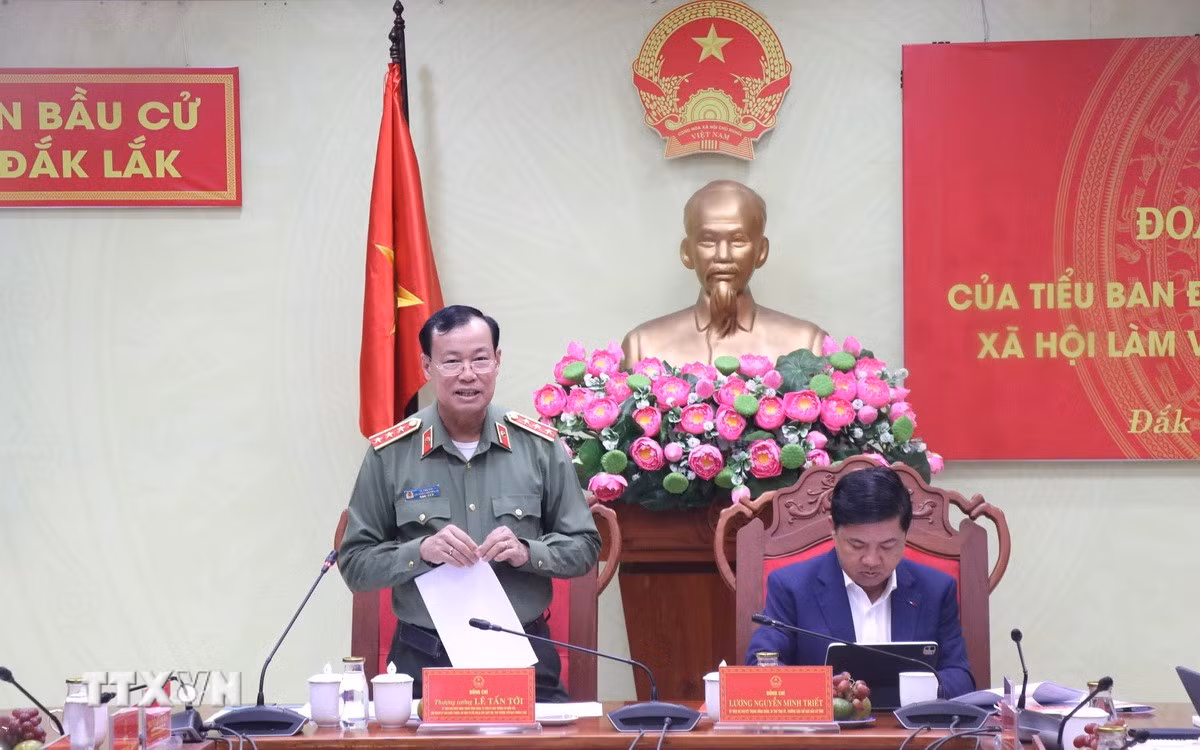 ttxvn-dak-lak-dam-bao-tinh-hinh-an-ninh-trat-tu-bau-cu-dai-bieu-quoc-hoi-khoa-xvi-2.jpg