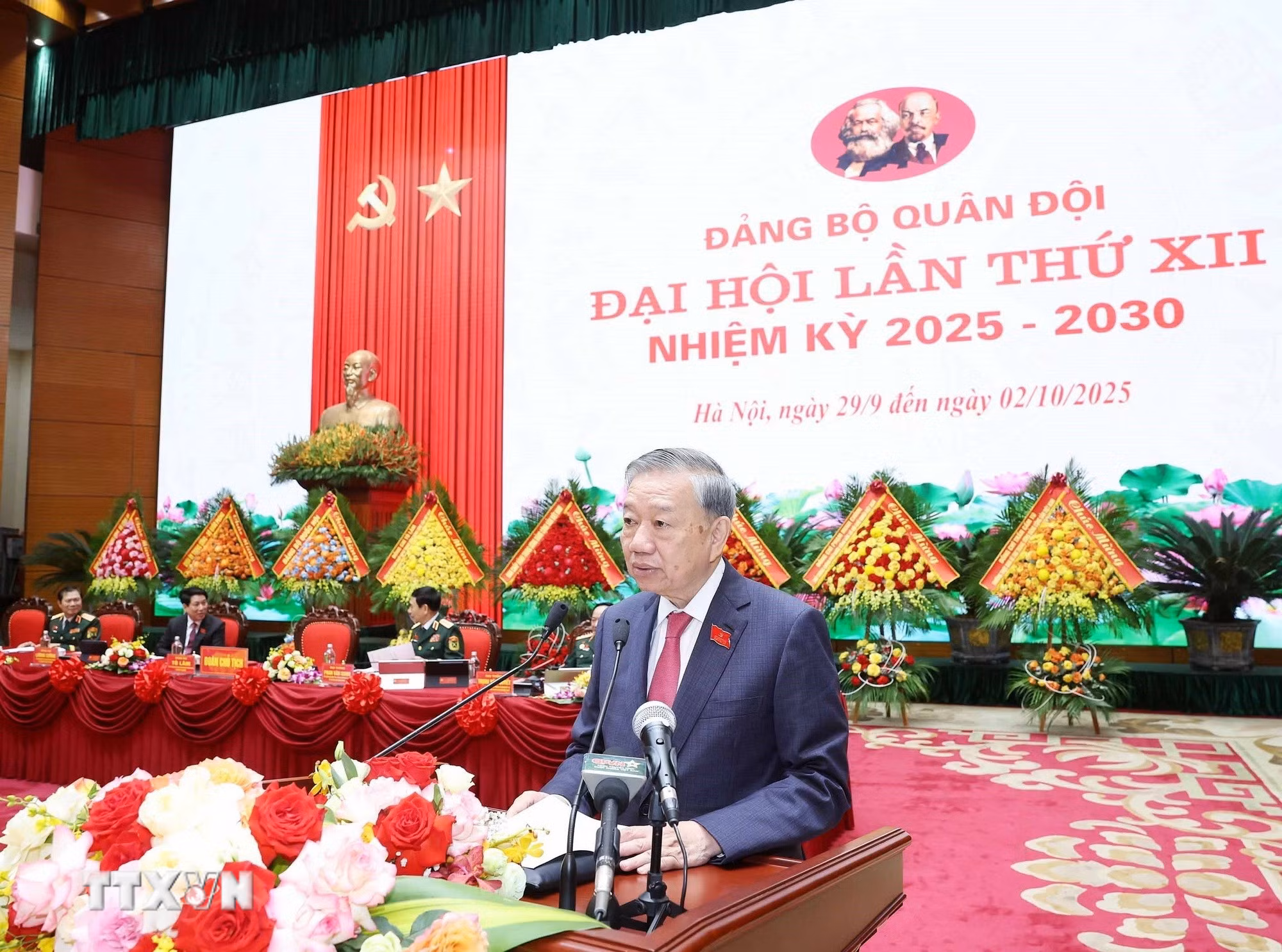 ttxvn-tong-bi-thu-be-mac-dai-hoi-dang-bo-quan-doi-6.jpg