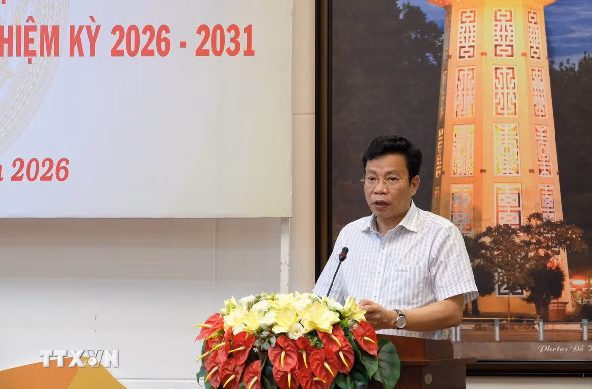 ttxvn-pho-chu-tich-nuoc-vo-thi-anh-xuan-kiem-tra-cong-tac-bau-cu-tai-lam-dong-5.jpg
