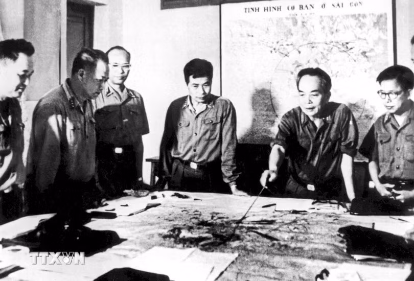 ttxvn-dai-hoi-lan-thu-iii-cua-dang-2.jpg