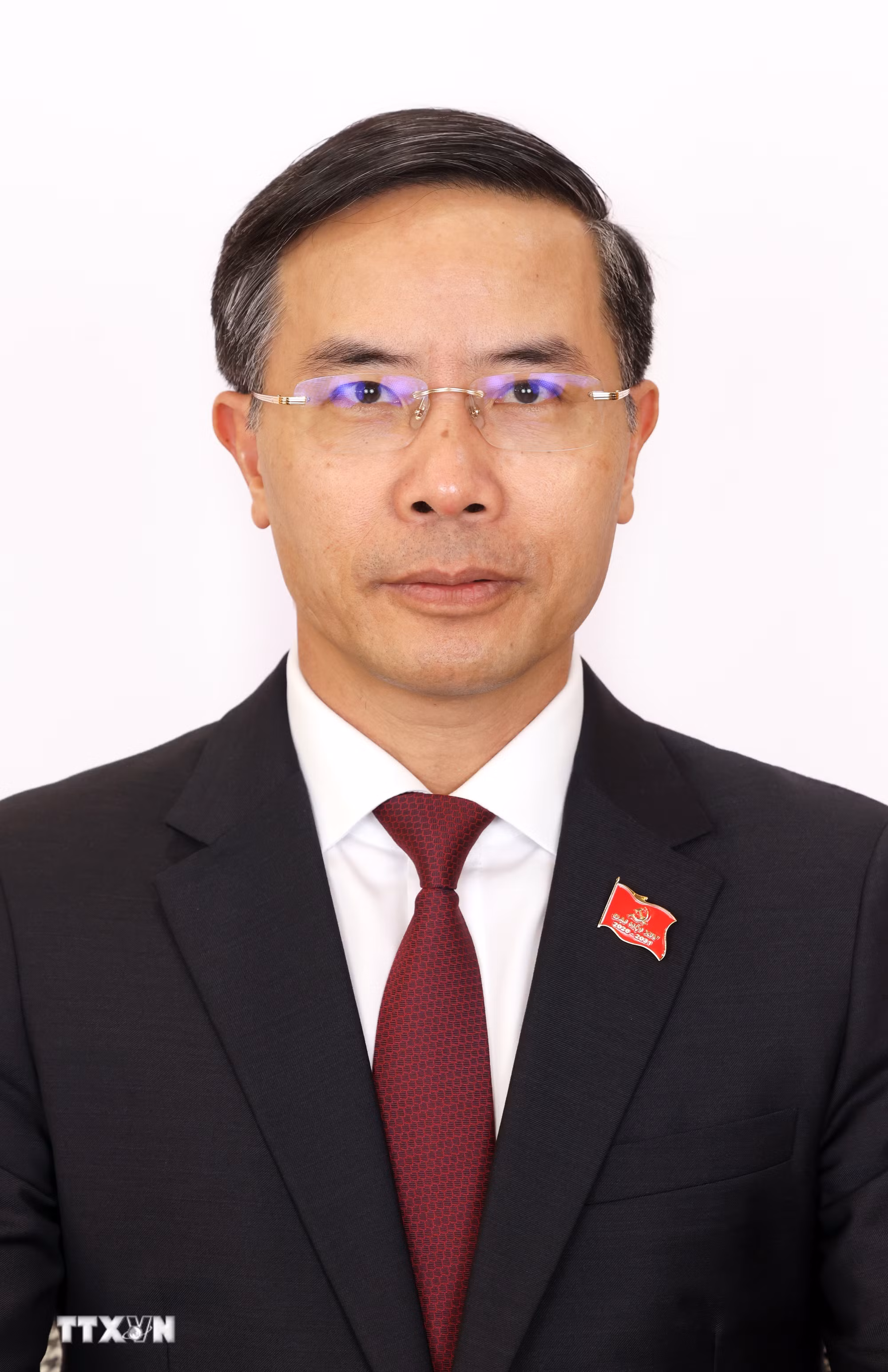 ttxvn-danh-sach-180-uy-vien-chinh-thuc-ban-chap-hanh-trung-uong-dang-khoa-xiv-61.jpg
