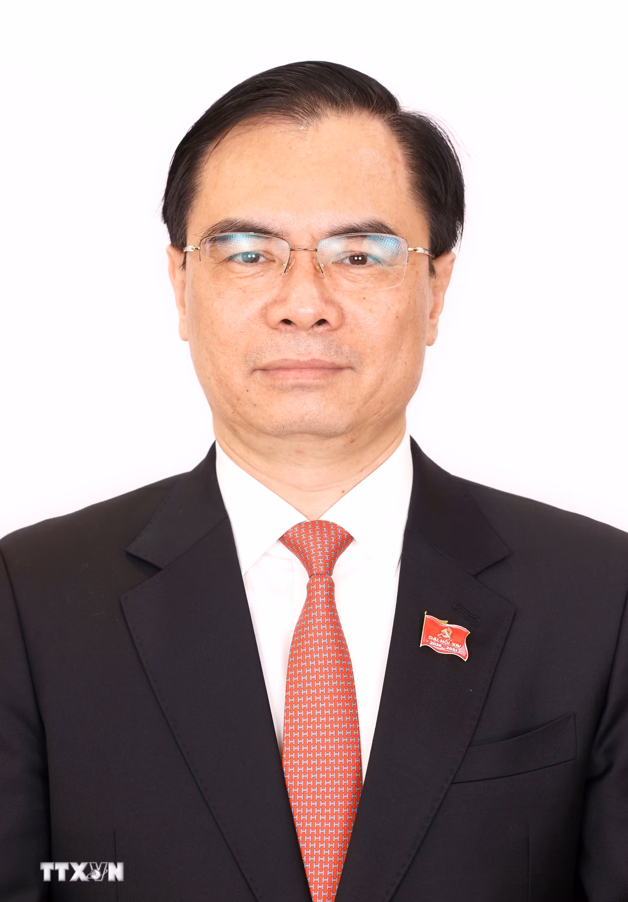 ttxvn-danh-sach-180-uy-vien-chinh-thuc-ban-chap-hanh-trung-uong-dang-khoa-xiv-40.jpg