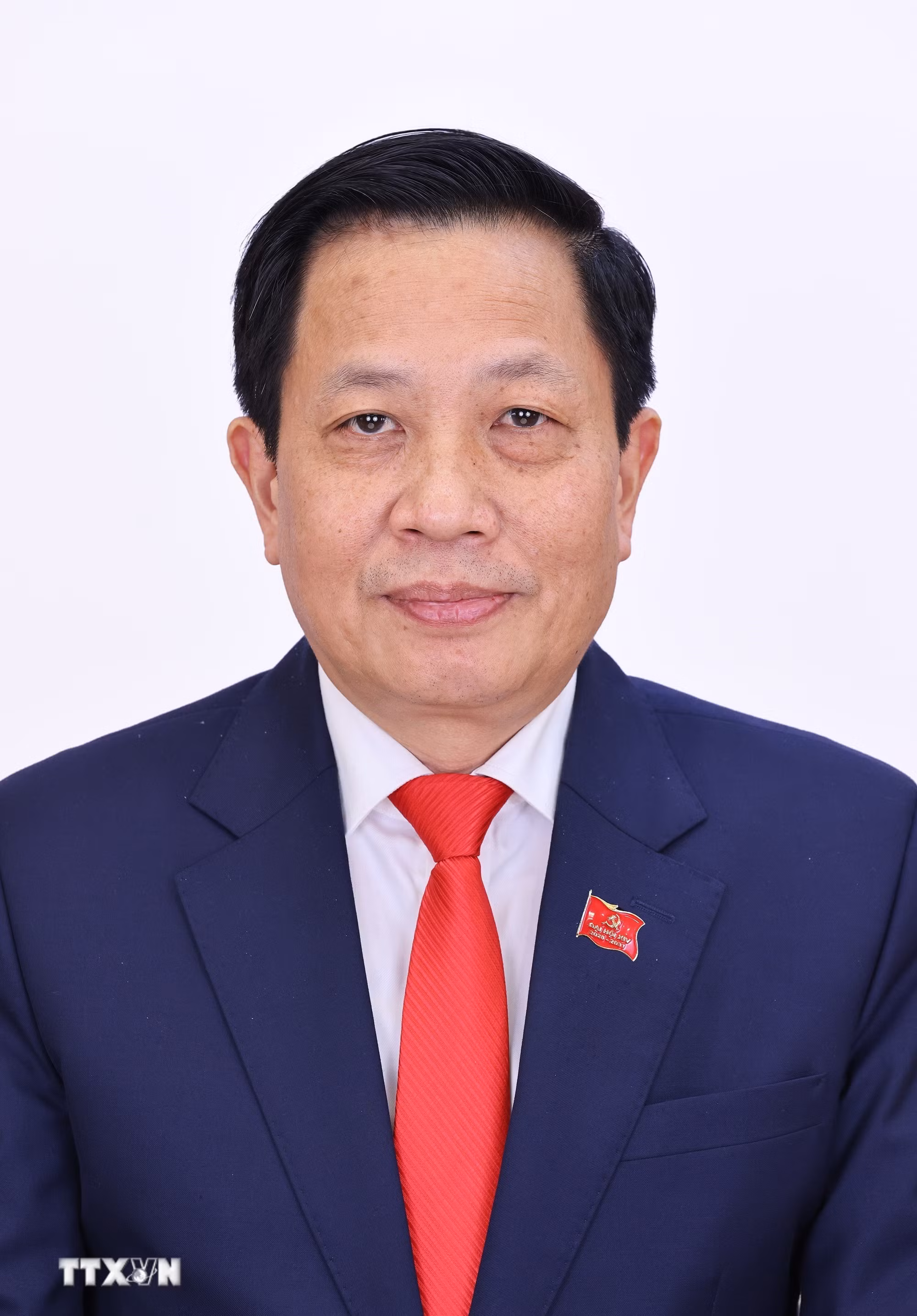ttxvn-danh-sach-180-uy-vien-chinh-thuc-ban-chap-hanh-trung-uong-dang-khoa-xiv-47.jpg