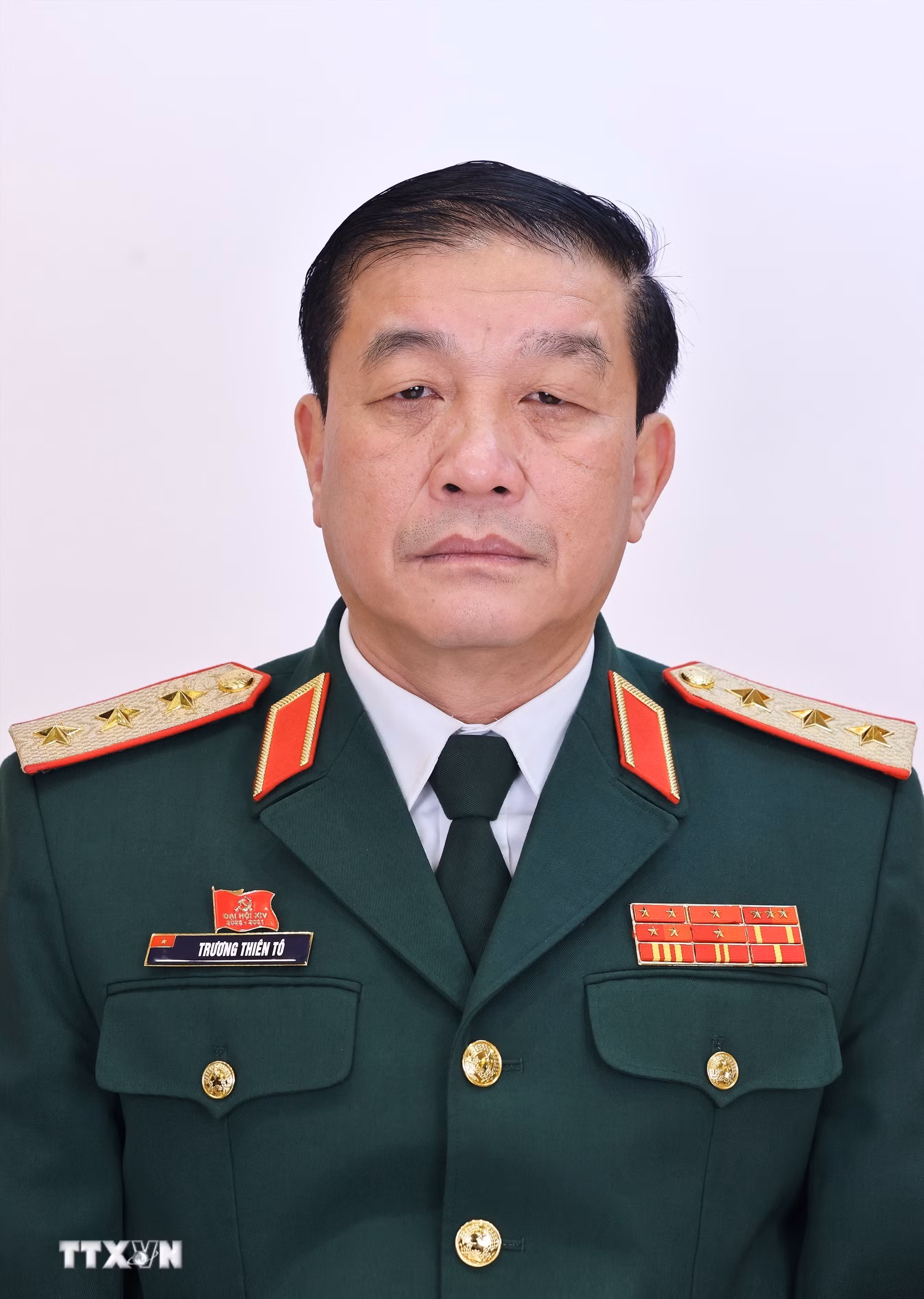 ttxvn-danh-sach-180-uy-vien-chinh-thuc-ban-chap-hanh-trung-uong-dang-khoa-xiv-12.jpg