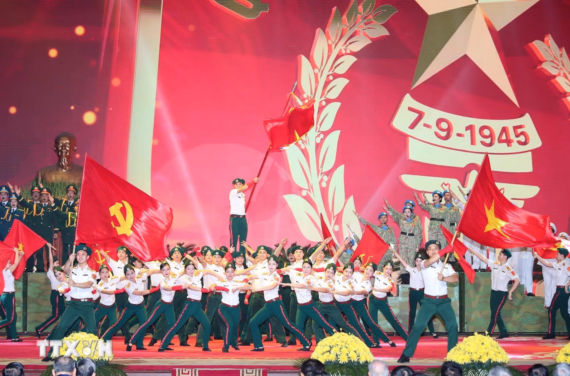 ttxvn-tong-bi-thu-bo-tong-tham-mu.jpg