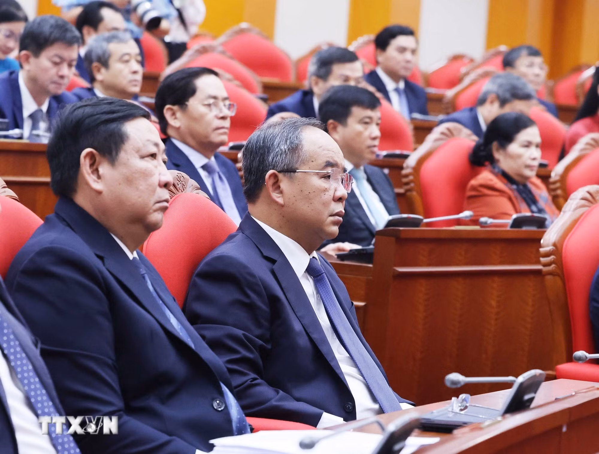 ttxvn-be-mac-ban-chap-hanh-trung-uong-dang-13-5.jpg