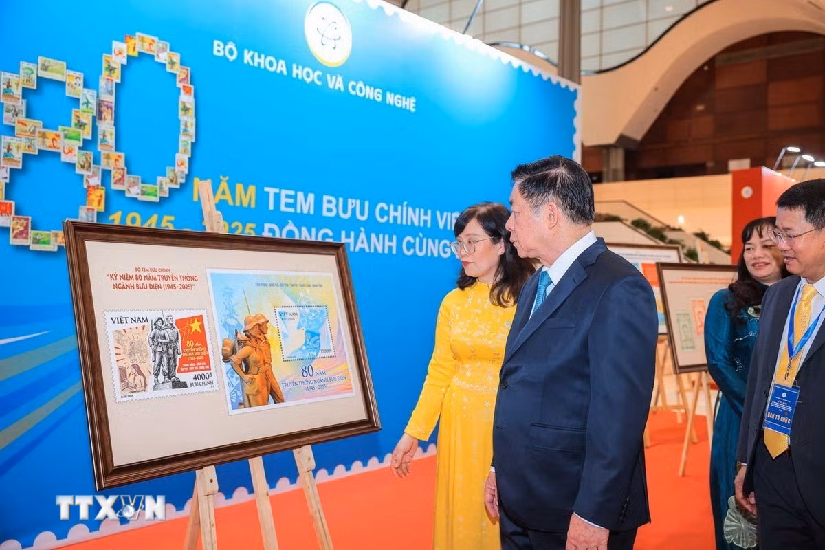 ttxvn-80-nam-nganh-buu-chinh-vien-thong-3.jpg