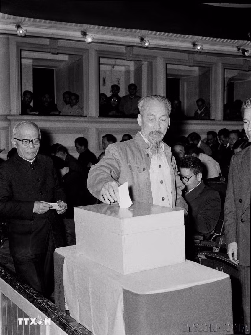 ttxvn-quoc-hoi-khoa-i.jpg