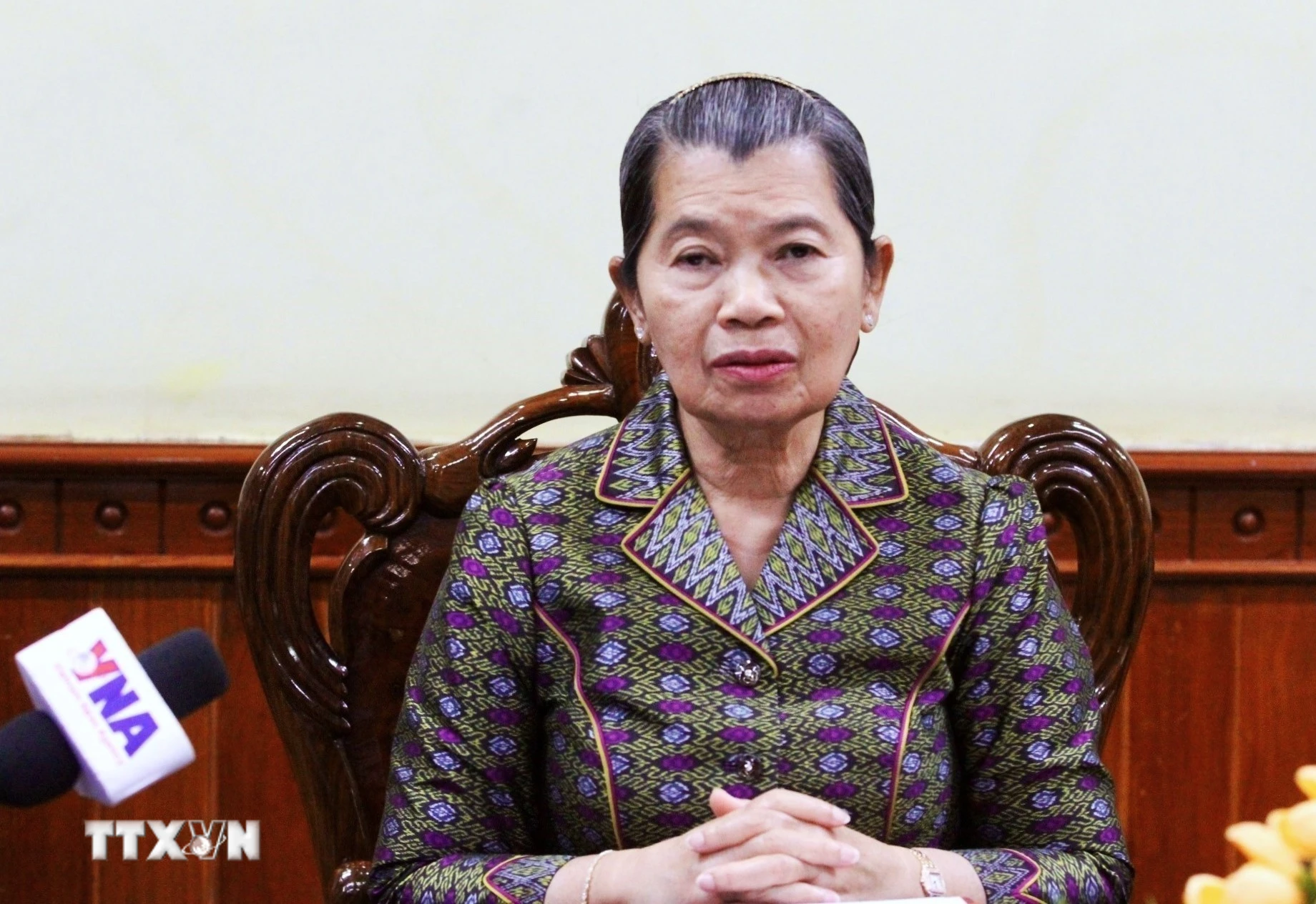 Samdech Kittisangha Bundit Men Sam An trả lời phỏng vấn phóng viên TTXVN về Đại hội XIV của Đảng Cộng sản Việt Nam. (Ảnh: Quang Anh/TTXVN)