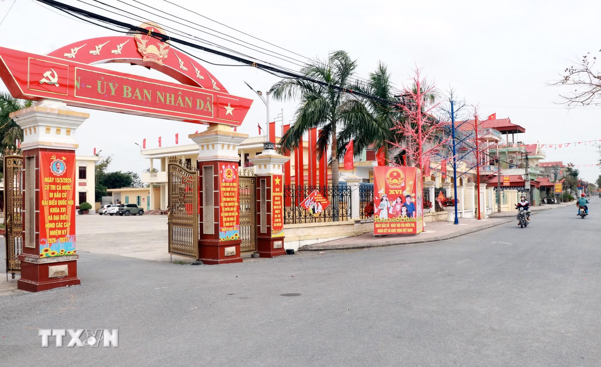 ttxvn-1003-bau-cu-ninh-binh-2.jpg