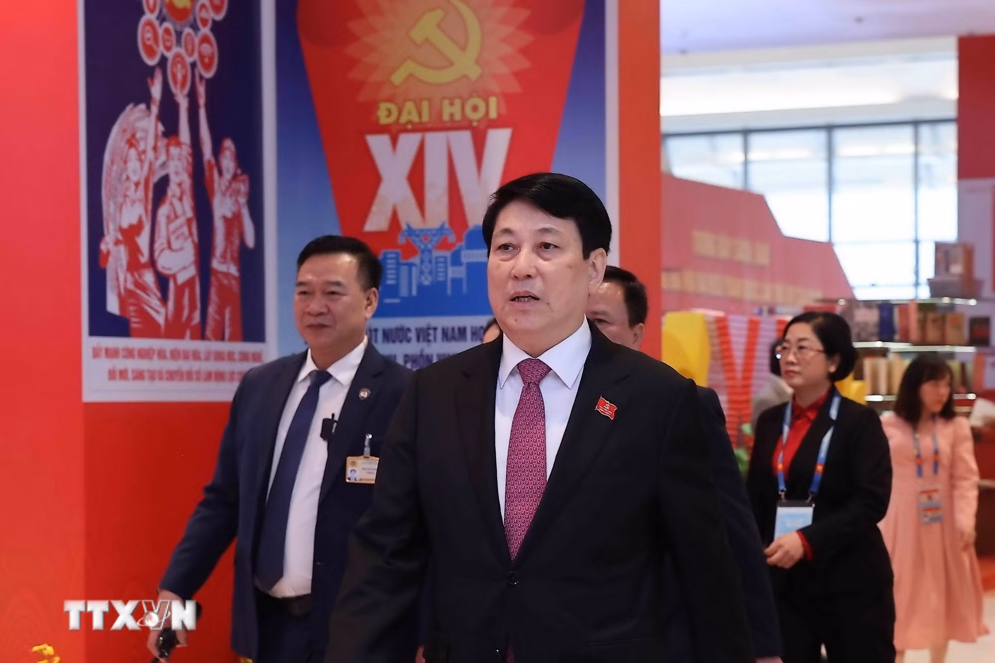 ttxvn-1901-lanh-dao-dang-phien-tru-bi-dai-hoi-dang-15.jpg