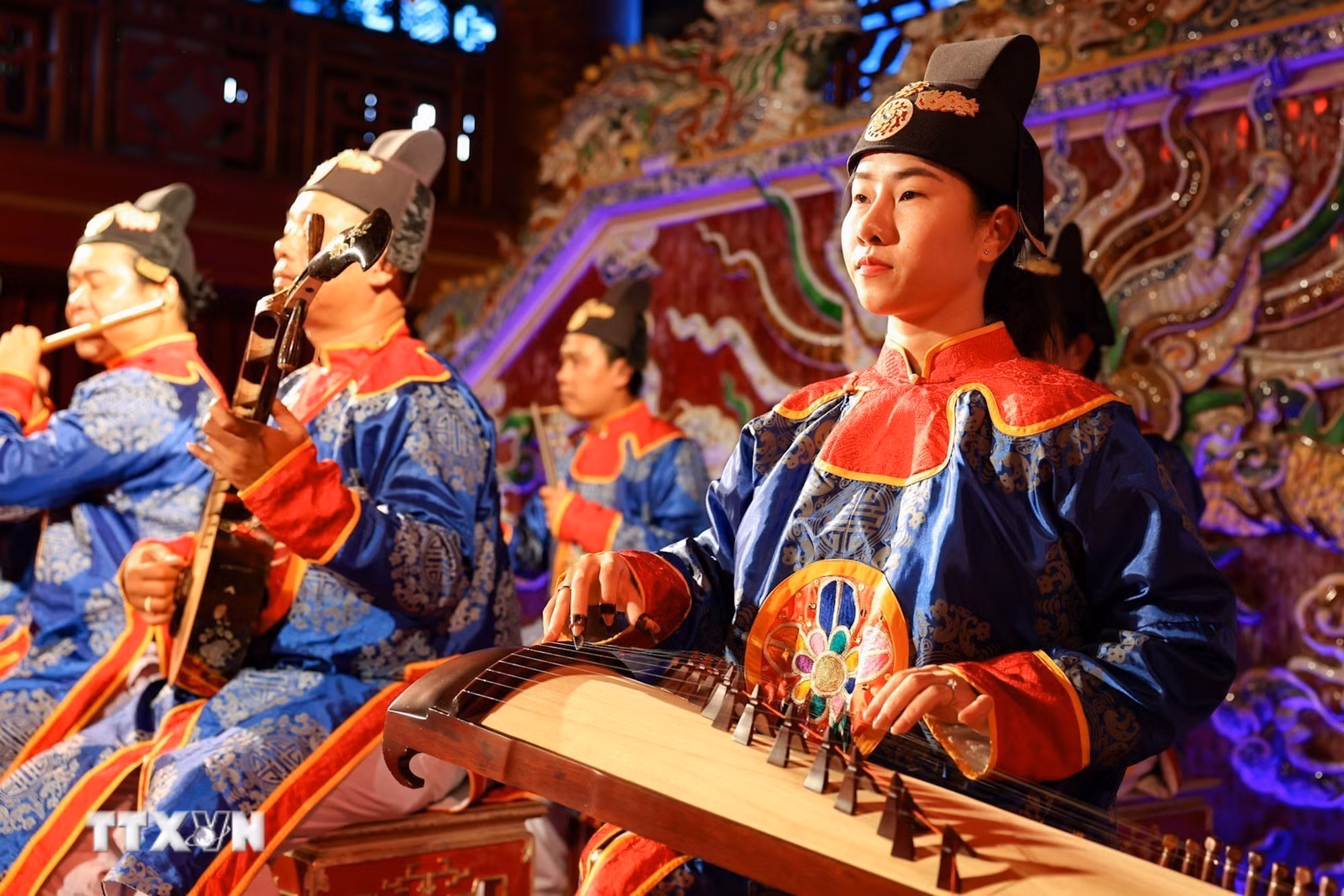 ttxvn-3003-nha-nhac-cung-dinh-hue-3.jpg