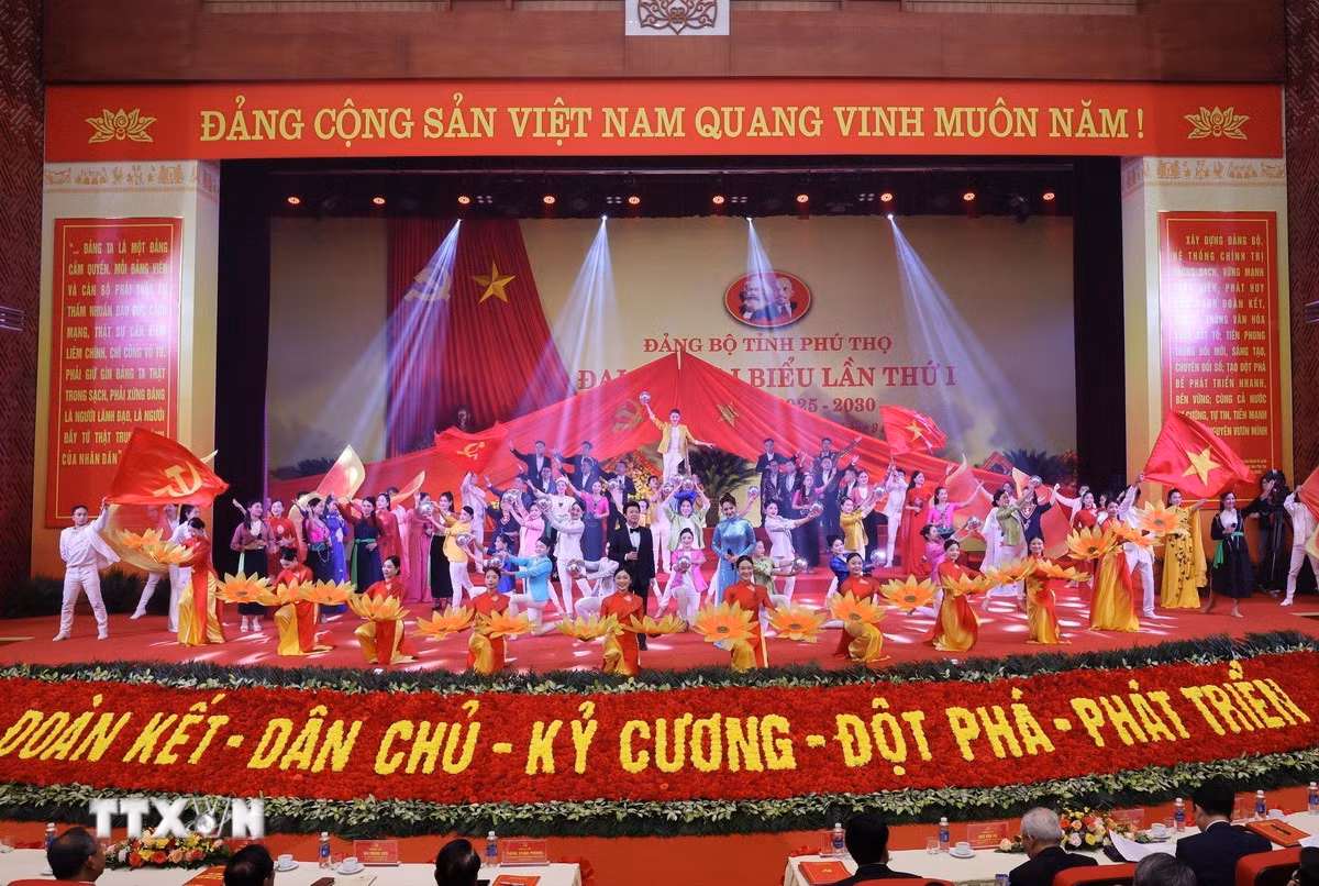 ttxvn-3009-chu-tich-nuoc-dai-hoi-dang-tinh-phu-tho-8.jpg