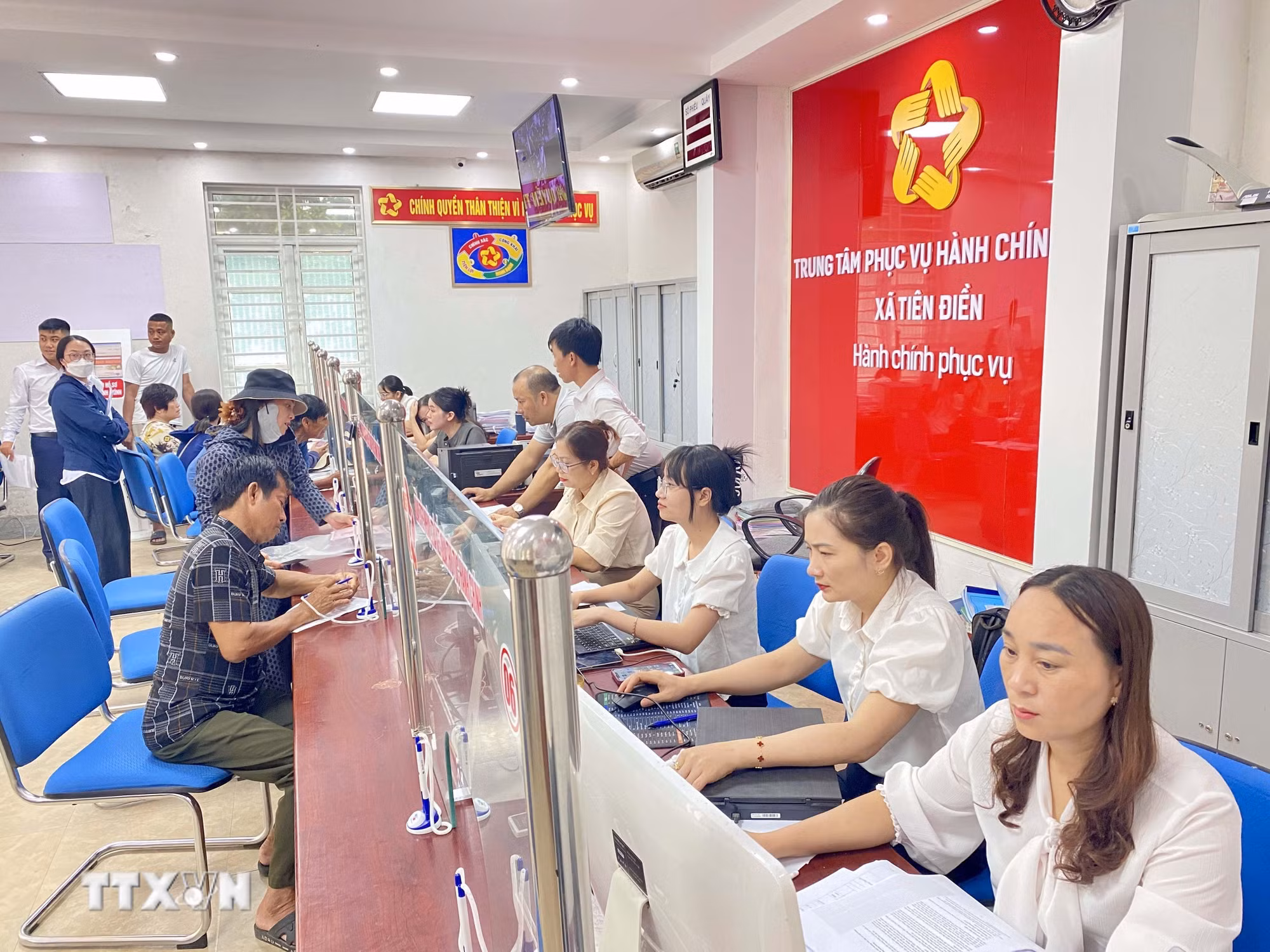 ttxvn-3009-ha-tinh-chinh-quyen-dia-phuong-2-cap.jpg