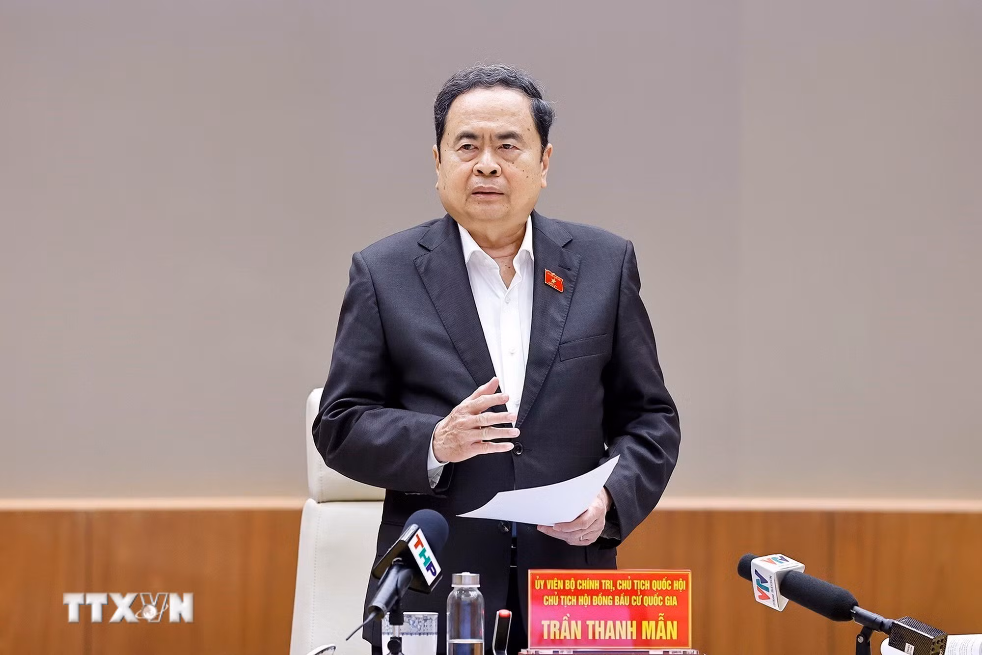 ttxvn-2602-chu-tich-quoc-hoi-uy-ban-bau-cu-hai-phong-13.jpg