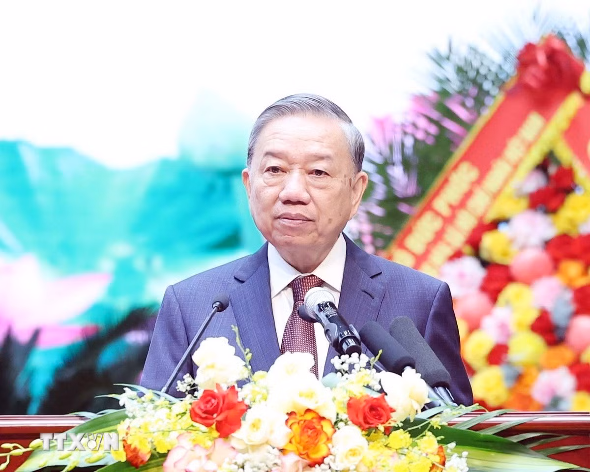 ttxvn-0609-tong-bi-thu-bo-tong-tham-muu-12.jpg