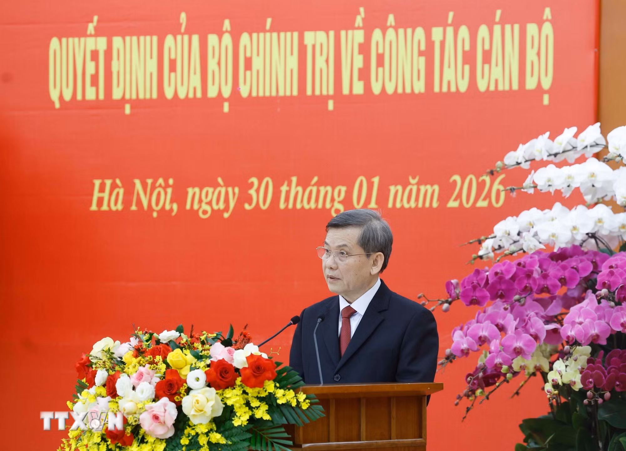 ttxvn-3001-tong-bi-thu-cong-tac-can-bo-3.jpg
