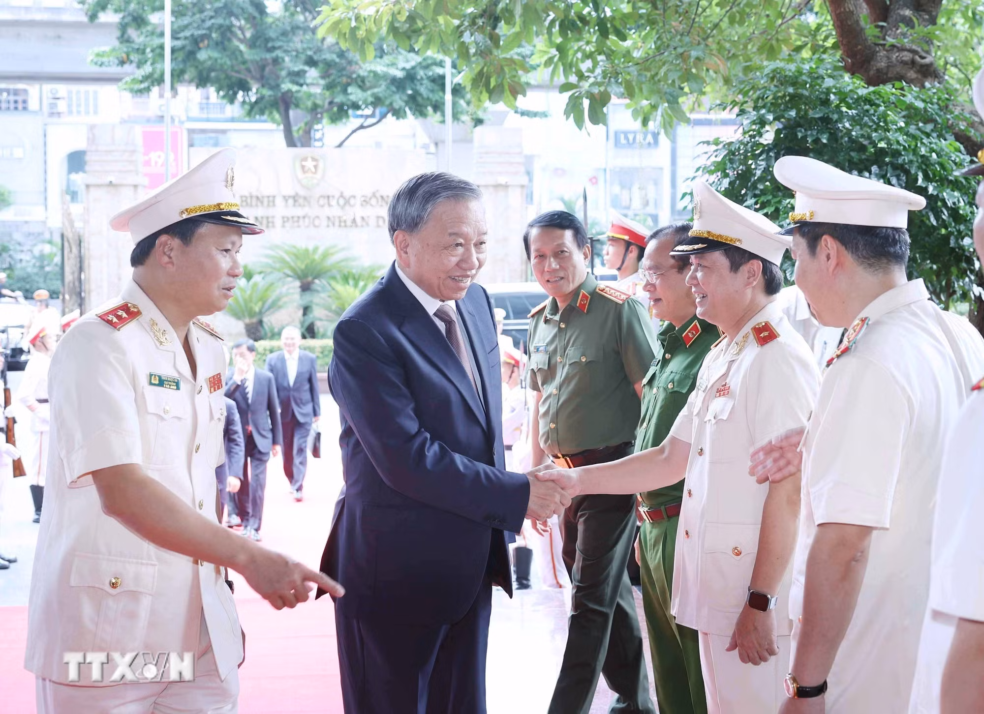 ttxvn-0808-tong-bi-thu-cuc-canh-sat-hinh-su-2.jpg