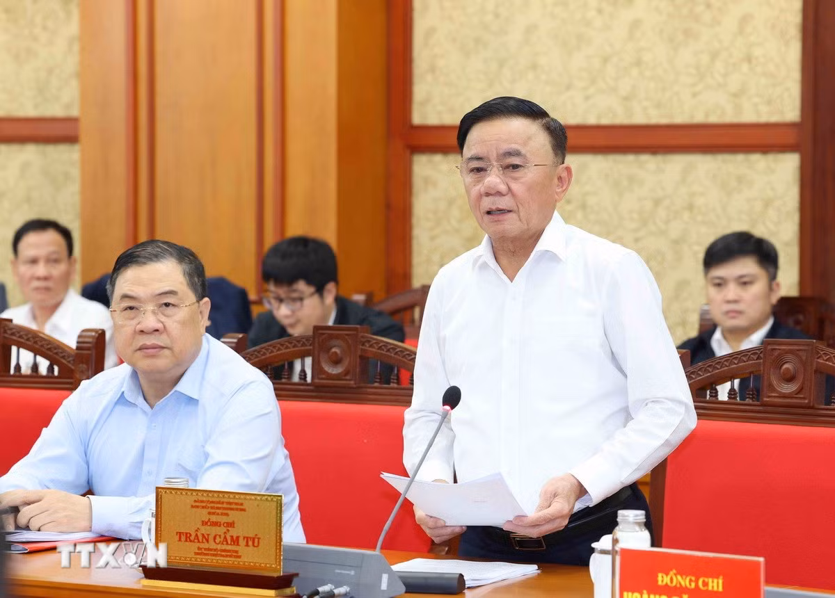 ttxvn-1912-thuong-truc-ban-bi-thu-tieu-ban-phuc-vu-dai-hoi-dang-2.jpg