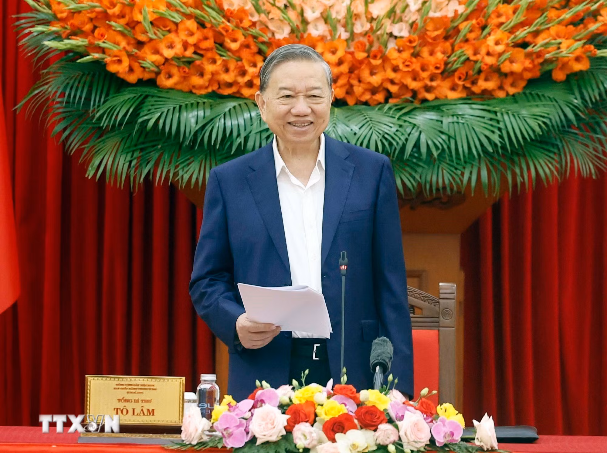 ttxvn-0403-tong-bi-thu-lam-viec-100-nam-dang-lanh-dao-cach-mang-viet-nam-2.jpg