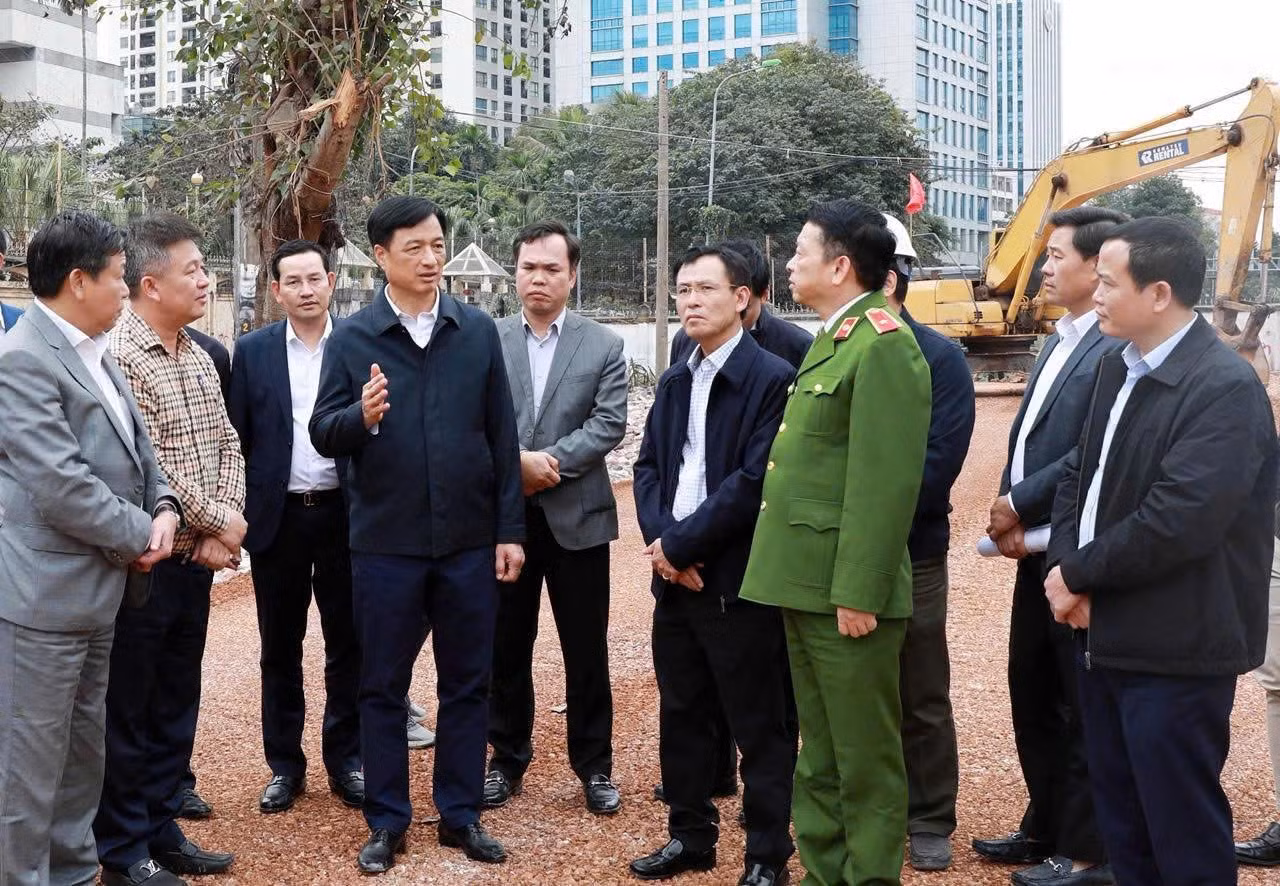 1801-bi-thu-thanh-uy-ha-noi-2.jpg