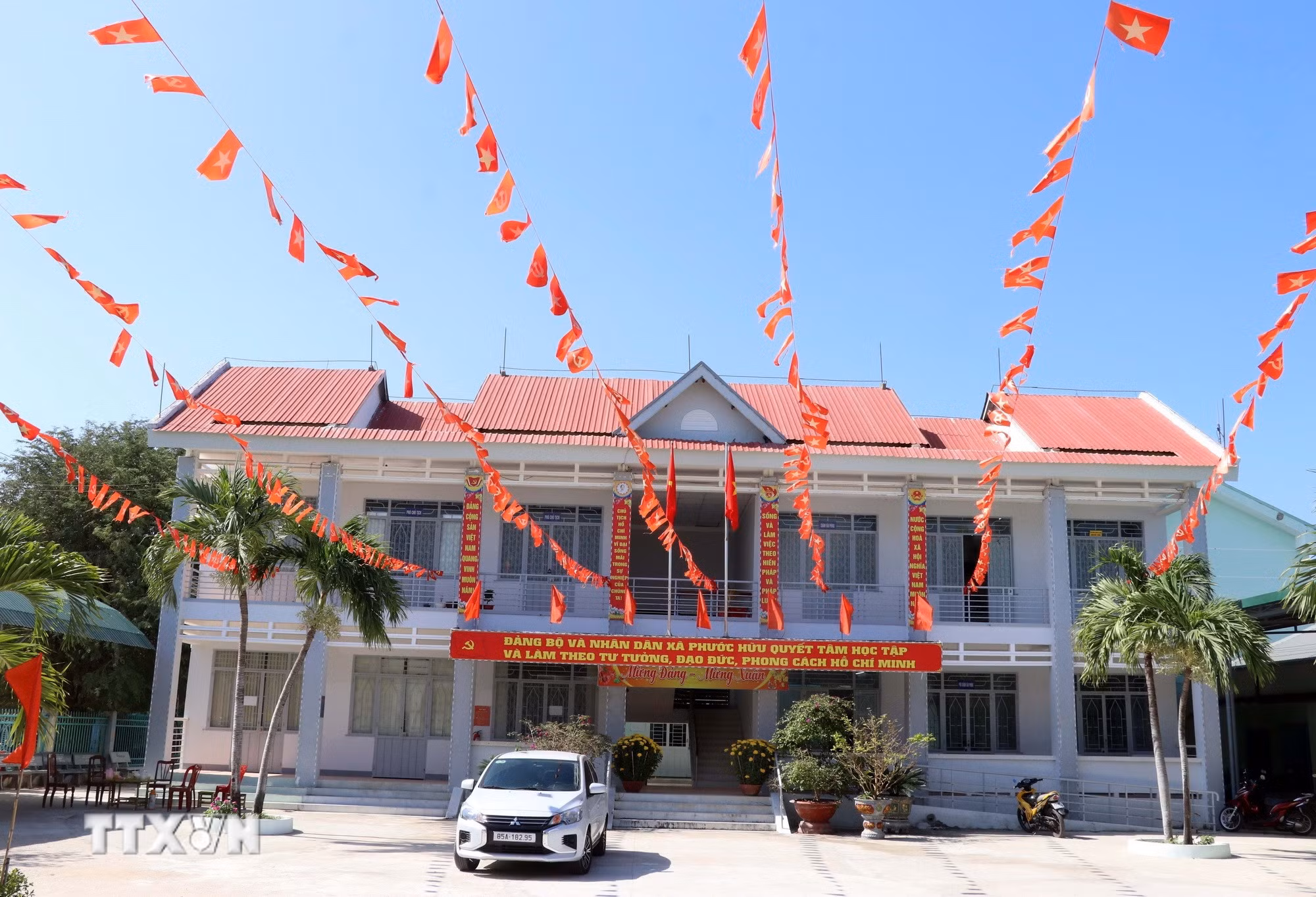 ttxvn-0803-bau-cu-khanh-hoa-3.jpg
