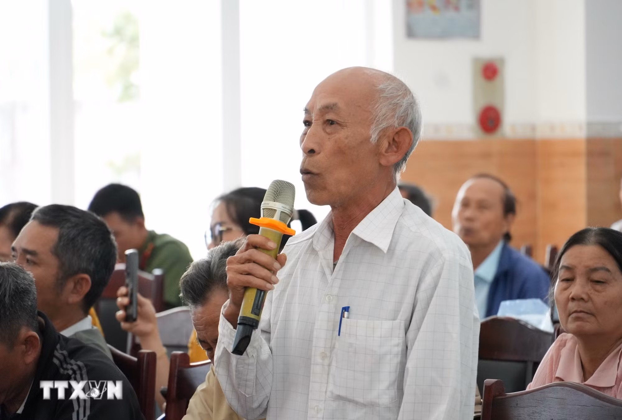 ttxvn-0803-tiep-xuc-cu-tri-tinh-dak-lak-3.jpg