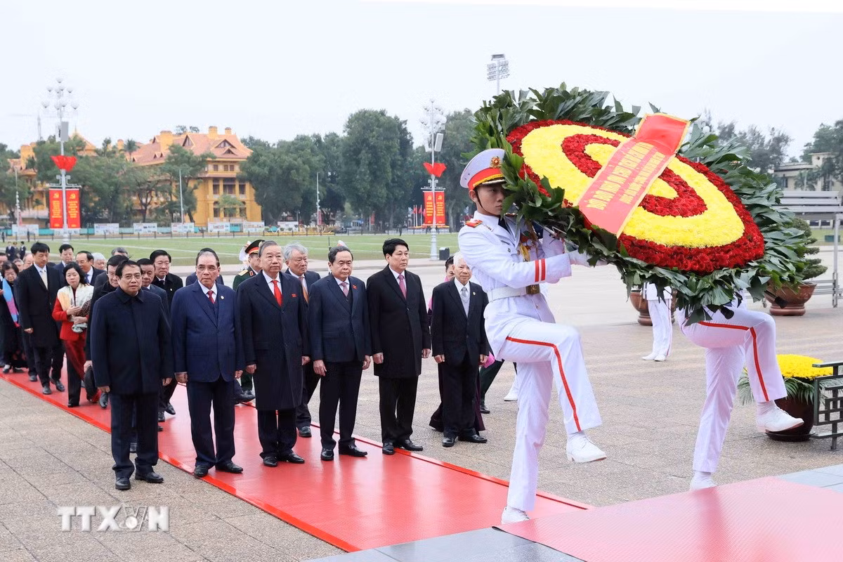 ttxvn-0601-ky-niem-80-nam-tong-tuyen-cu-dau-tien-14.jpg