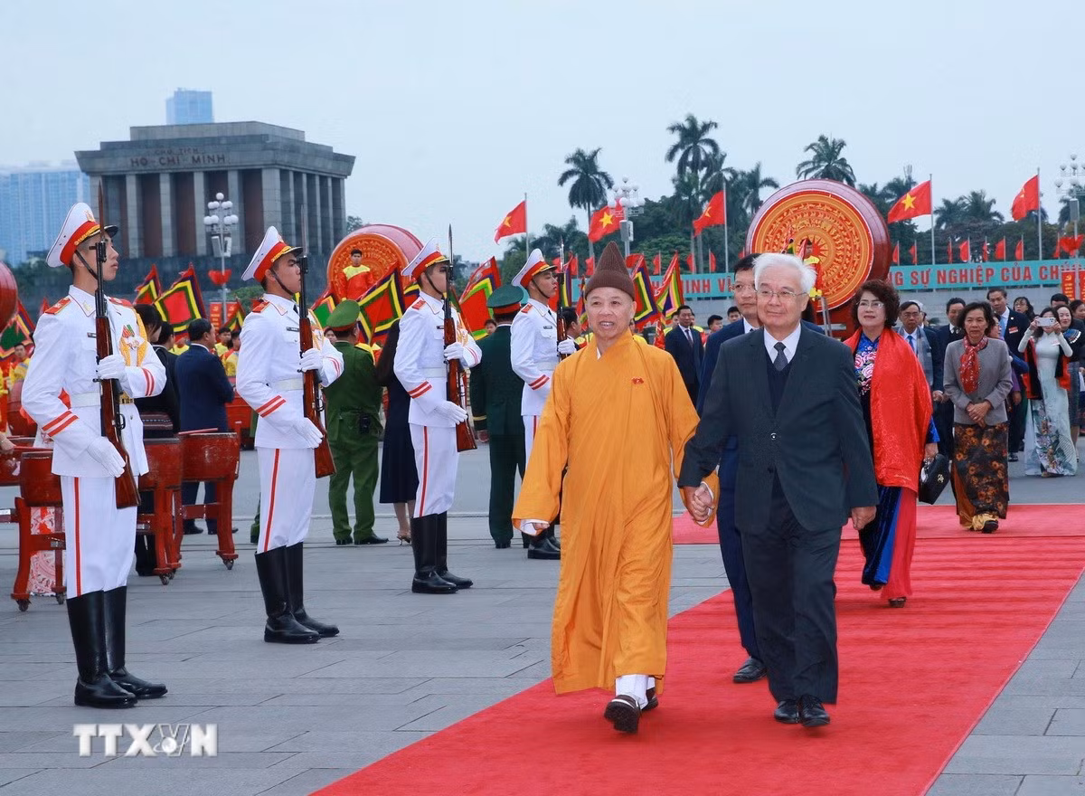 ttxvn-0601-ky-niem-80-nam-tong-tuyen-cu-dau-tien-11.jpg