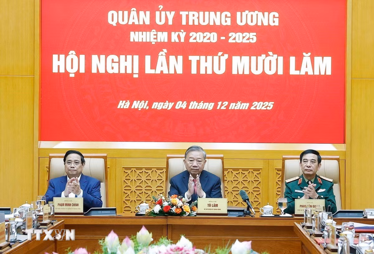 ttxvn-0412-tong-bi-thu-quan-uy-trung-uong-8.jpg