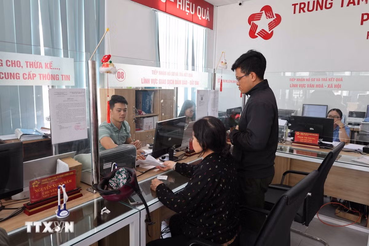 ttxvn-3010-hanh-chinh-cong-lam-dong-3.jpg